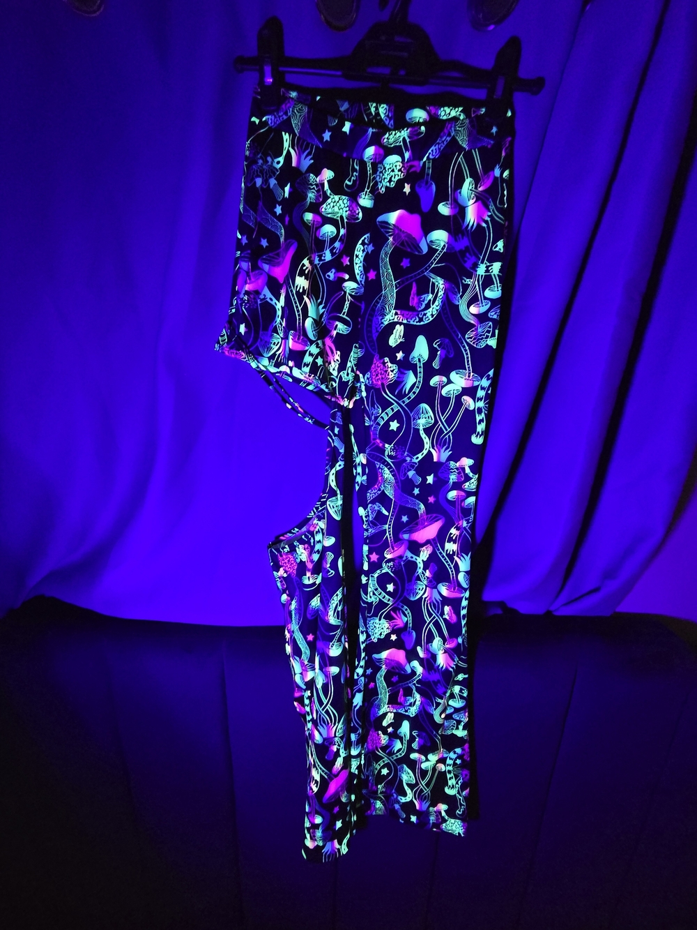 Black Neon Mushroom Print High-Waist Pants With Leg Strap For Raves & Festivals